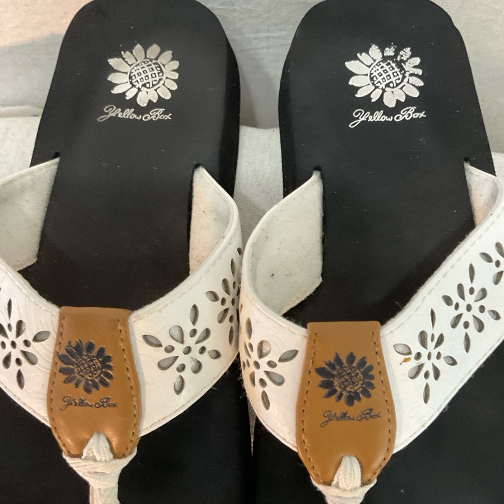 Yellow Box white laser, cut flip flops/sandals - —–see pics for size A++